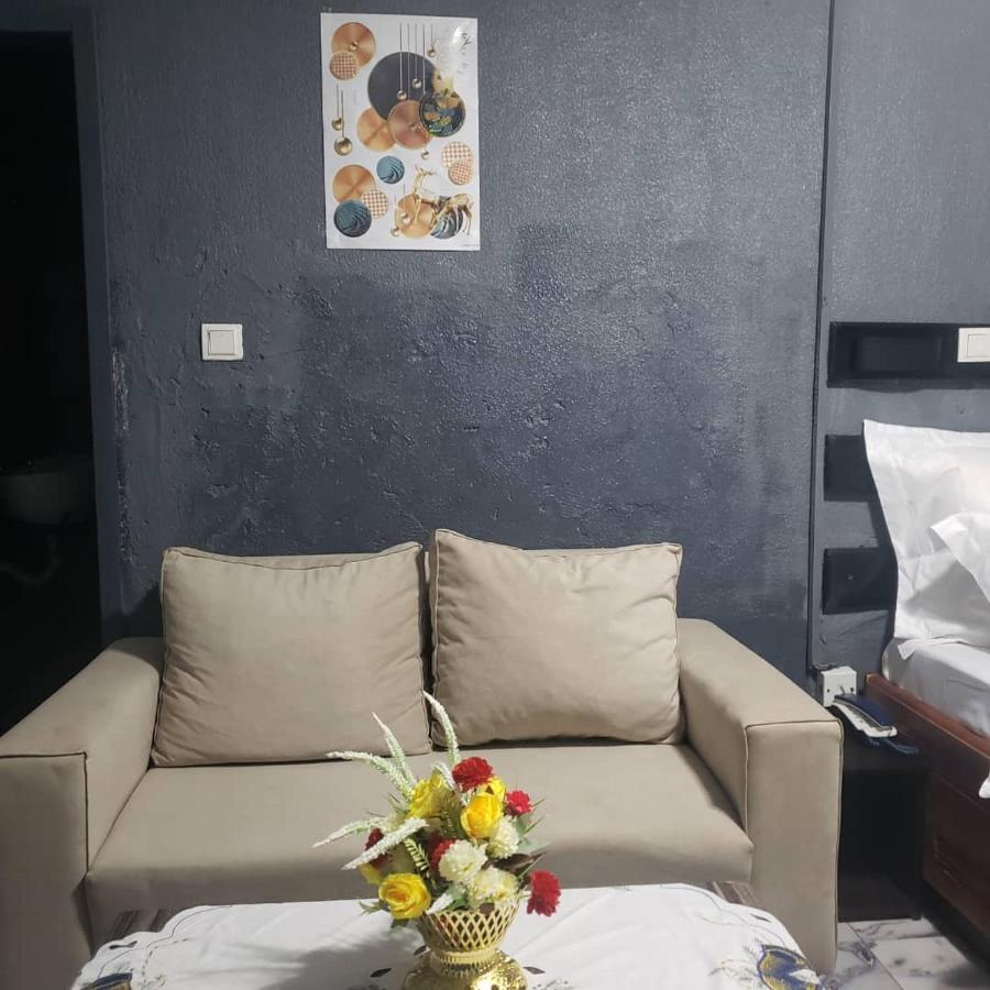 Sunrise Center Bonapriso - 107 Hotell Douala Eksteriør bilde